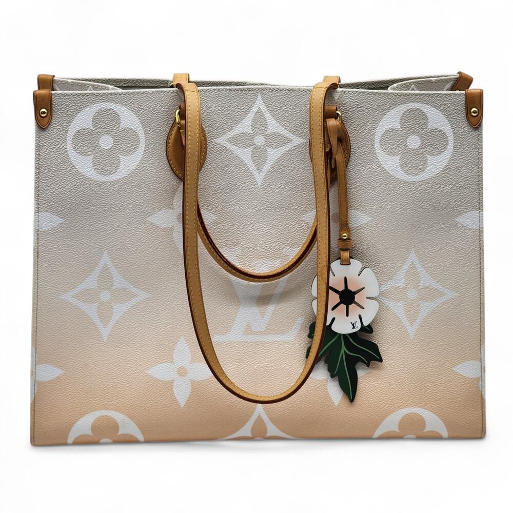 Louis Vuitton OnTheGo Tote By The Pool Monogram Giant GM Multicolor Peach Brume - Picture 4 of 10